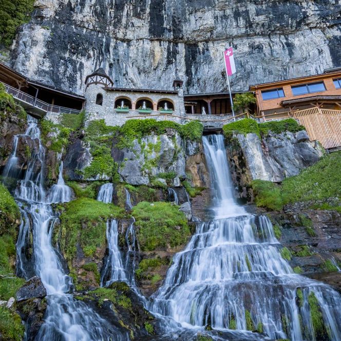 Wasserfälle ausserhalb der Höhlen